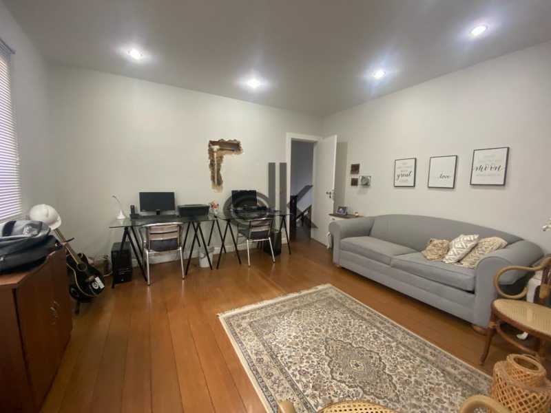 EDK VENDE - LINDA COM 5 SUÍTES NO ITANHANGÁ - BARRA DA TIJUCA - RJ 