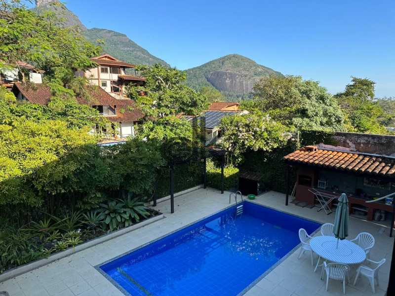 EDK - VENDE CASA 4QTOS(2SUÍTES) NO CONDOMÍNIO GREENWOOD - ITANHANGÁ 