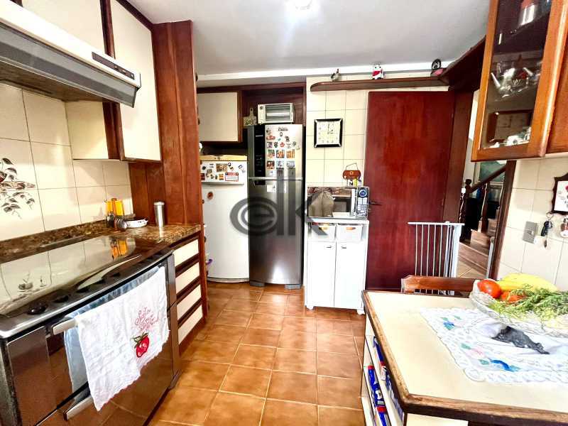 EDK VENDE - CASA EM CONDOMÍNIO NA PRAIA - BARRA DA TIJUCA - RJ 
