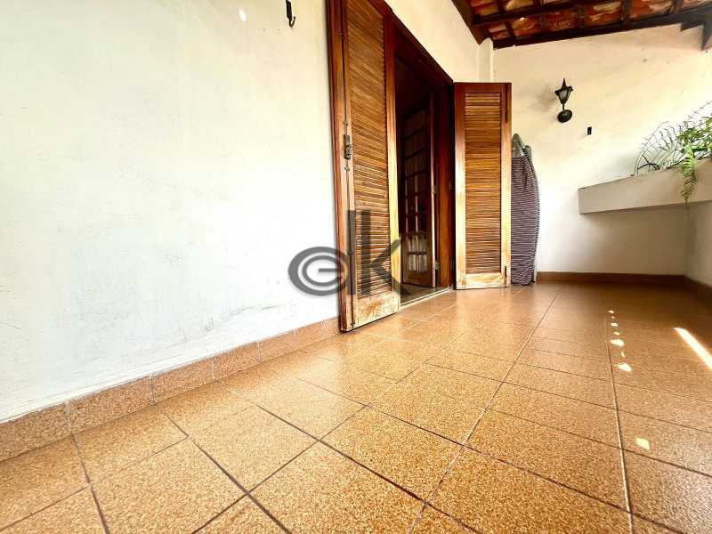 EDK VENDE - CASA EM CONDOMÍNIO NA PRAIA - BARRA DA TIJUCA - RJ 