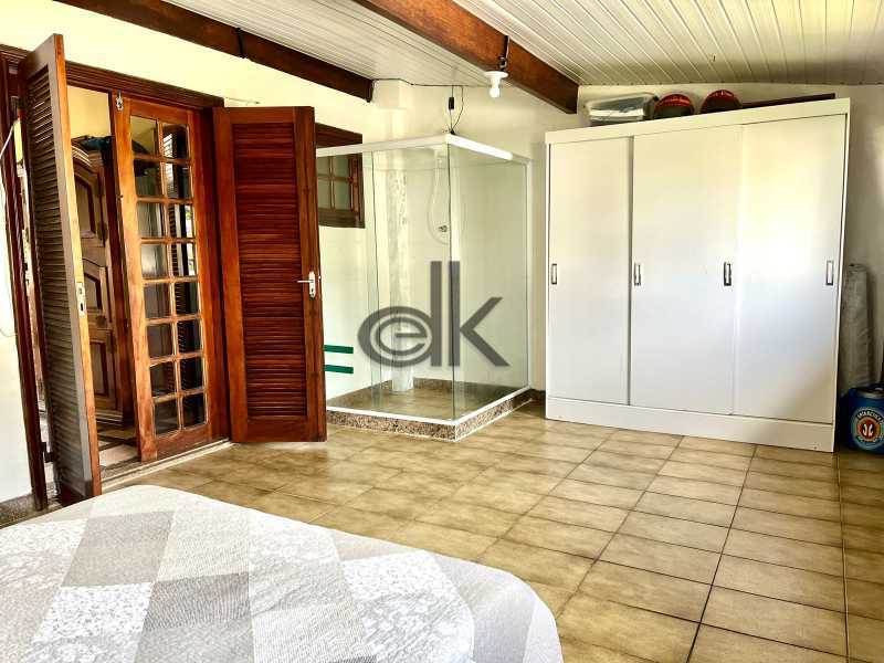 EDK VENDE - CASA EM CONDOMÍNIO NA PRAIA - BARRA DA TIJUCA - RJ 