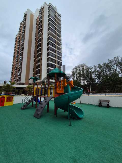EDK VENDE EXCELENTE APART HOTEL NO RHR - BARRA DA TIJUCA
