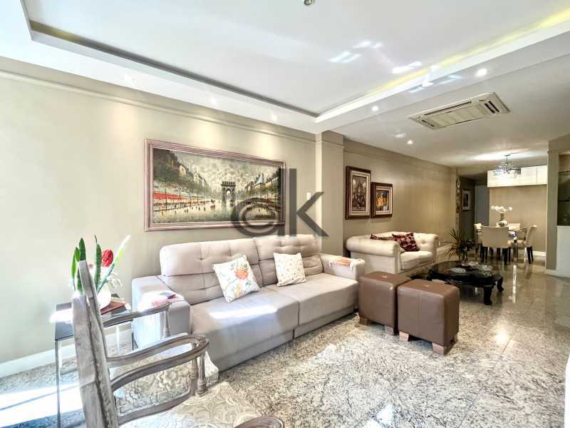 EDK VENDE EXCELENTE 2 QUARTOS TRANFORMADO EM 3 NO JARDIM OCEÂNICO - BARRA DA TIJUCA - RJ