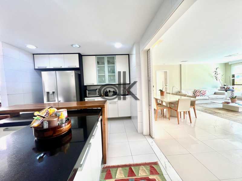 Ótima localização - EDK - VENDE EXCELENTE COB. DUPLEX 4 SUÍTES RUA NOBRE - JARDIM OCEÂNICO - BARRA DA TIJUCA - RJ - 9061