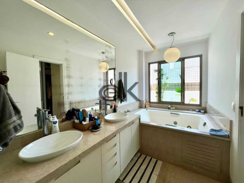 EDK - VENDE EXCELENTE COB. DUPLEX 4 SUÍTES RUA NOBRE - JARDIM OCEÂNICO - BARRA DA TIJUCA - RJ