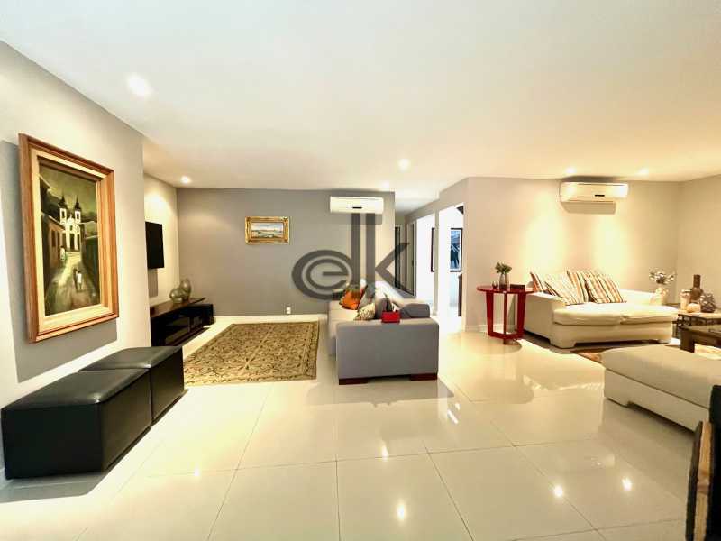 EDK VENDE EXCELENTE COB. DUPLEX 5 SUÍTES - JARDIM OCEÂNICO - BARRA DA TIJUCA - RJ