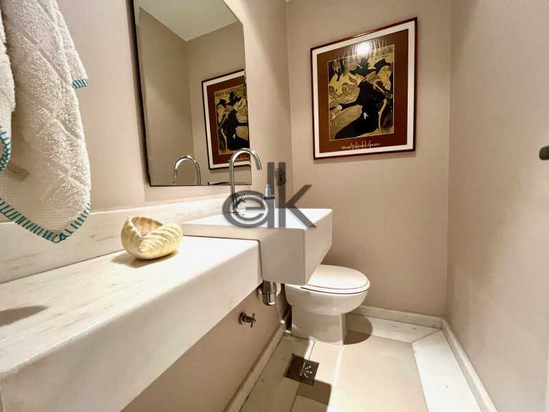 PRÓXIMA À PRAIA - EDK VENDE EXCELENTE COB. DUPLEX 5 SUÍTES - JARDIM OCEÂNICO - BARRA DA TIJUCA - RJ - 9068