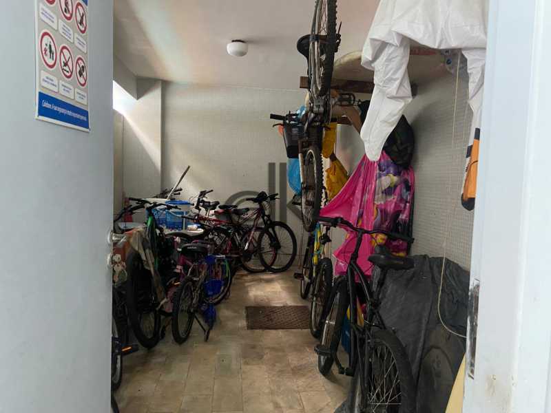 EDK - VENDE ÓTIMA COB. DUPLEX 4QTOS (3 SUÍTES) - RECREIO DOS BANDEIRANTES - RJ