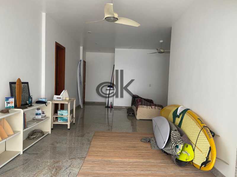 EDK - VENDE ÓTIMA COB. DUPLEX 4QTOS (3 SUÍTES) - RECREIO DOS BANDEIRANTES - RJ