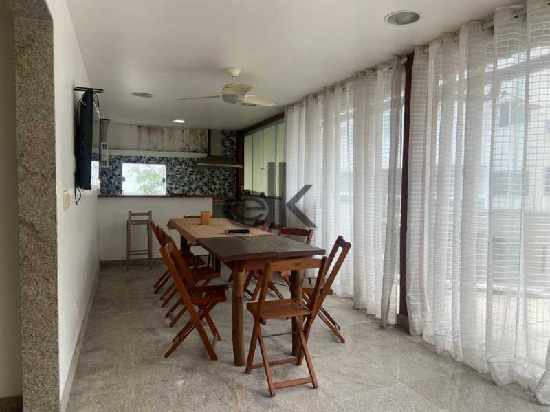 EDK - VENDE ÓTIMA COB. DUPLEX 4QTOS (3 SUÍTES) - RECREIO DOS BANDEIRANTES - RJ
