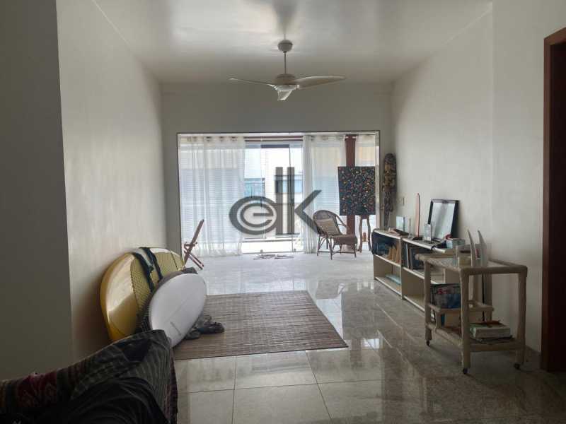 EDK - VENDE ÓTIMA COB. DUPLEX 4QTOS (3 SUÍTES) - RECREIO DOS BANDEIRANTES - RJ