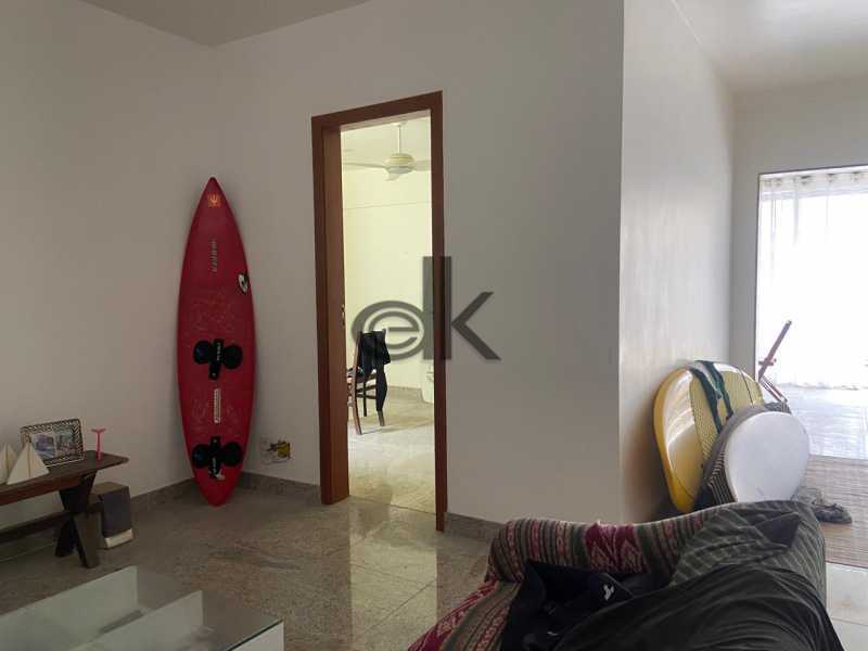 EDK - VENDE ÓTIMA COB. DUPLEX 4QTOS (3 SUÍTES) - RECREIO DOS BANDEIRANTES - RJ