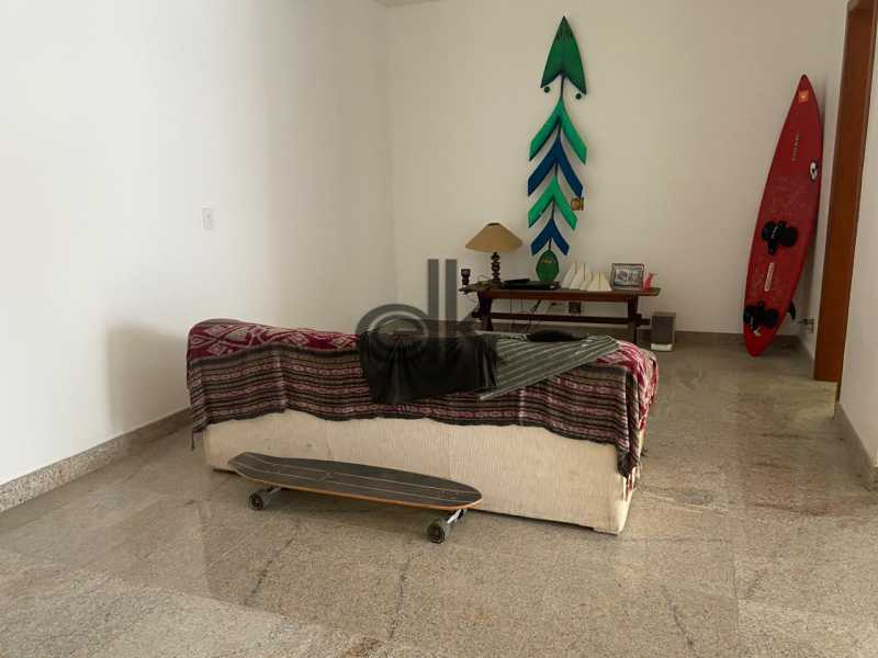 EDK - VENDE ÓTIMA COB. DUPLEX 4QTOS (3 SUÍTES) - RECREIO DOS BANDEIRANTES - RJ