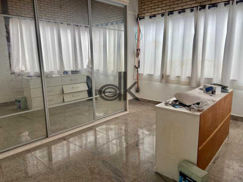EDK - VENDE ÓTIMA COB. DUPLEX 4QTOS (3 SUÍTES) - RECREIO DOS BANDEIRANTES - RJ