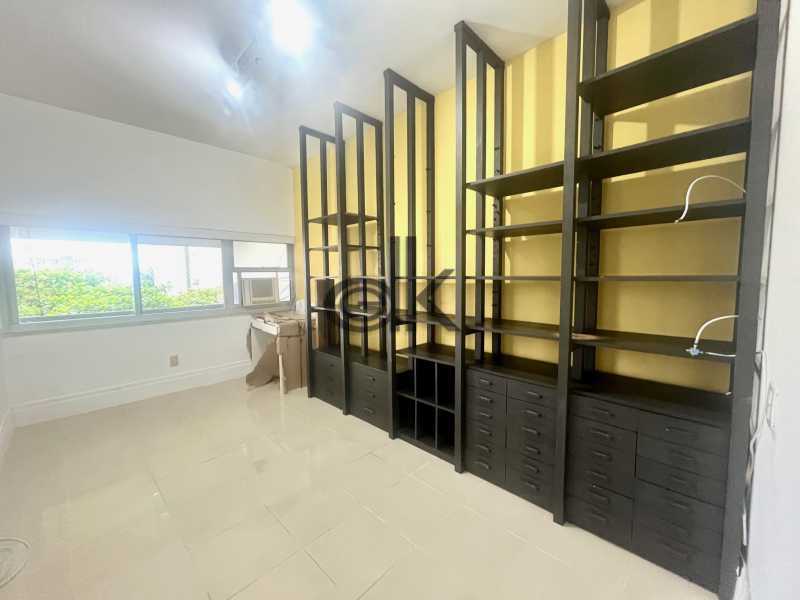 Conheça IMG_3496 do imóvel - EDK - VENDE - 4QTOS(1SUÍTE) + 2 DEPENDÊNCIAS COM 300M² - COND. ATLÂNTICO SUL - BARRA DA TIJUCA - RJ - 9088 - 12 IMG_3496 - 12