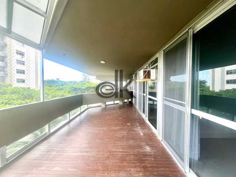 Conheça IMG_3503 do imóvel - EDK - VENDE - 4QTOS(1SUÍTE) + 2 DEPENDÊNCIAS COM 300M² - COND. ATLÂNTICO SUL - BARRA DA TIJUCA - RJ - 9088 - 7 IMG_3503 - 7