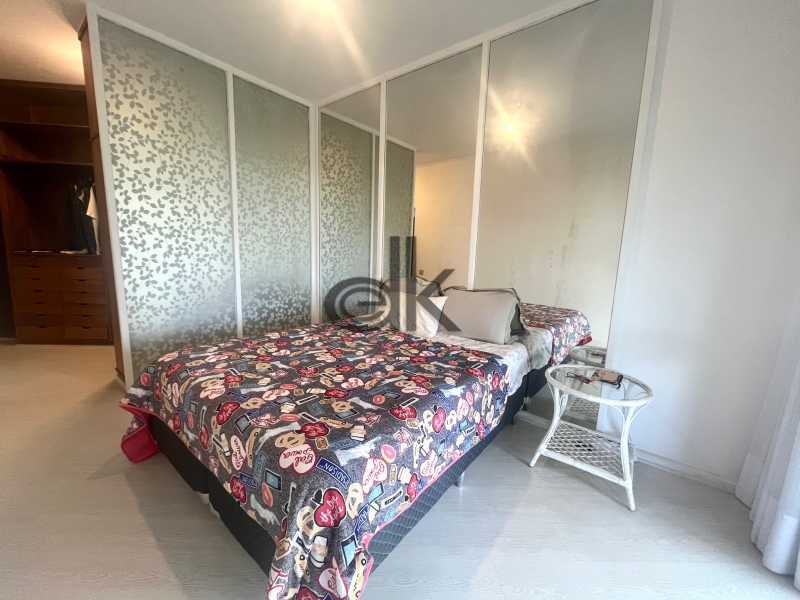 EDK -  VENDE - 4QTOS(1SUÍTE) + 2 DEPENDÊNCIAS COM 300M² - COND. ATLÂNTICO SUL - BARRA DA TIJUCA - RJ