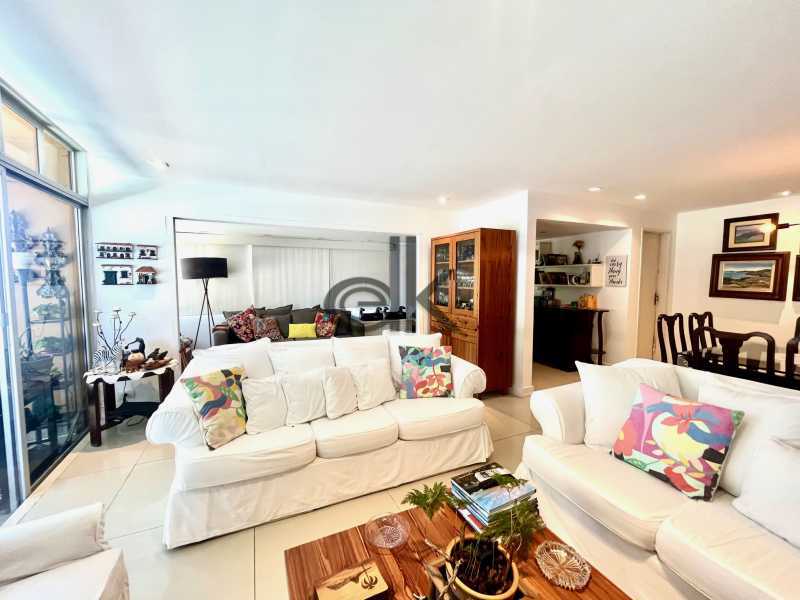 EDK VENDE - ÓTIMA COBERTURA 3 QUARTOS (1SUÍTE) - JARDIM OCEÂNICO - BARRA DA TIJUCA - RJ