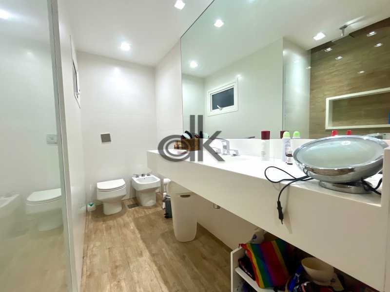EDK  VENDE - COBERTURA DUPLEX - JARDIM OCEÂNICO - BARRA DA TIJUCA - RJ