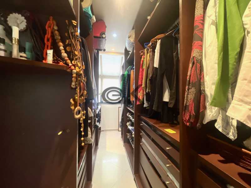 EDK  VENDE - COBERTURA DUPLEX - JARDIM OCEÂNICO - BARRA DA TIJUCA - RJ