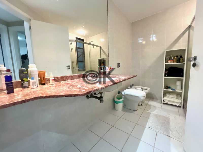 EDK  VENDE - COBERTURA DUPLEX - JARDIM OCEÂNICO - BARRA DA TIJUCA - RJ