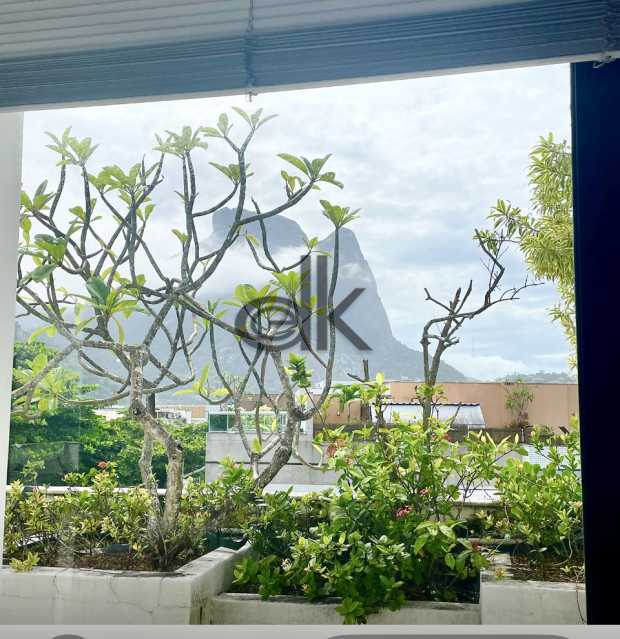 EDK VENDE - COBERTURA DUPLEX - JARDIM OCEÂNICO - QUADRA PRAIA - SEGURANÇA 24HS - RJ. 