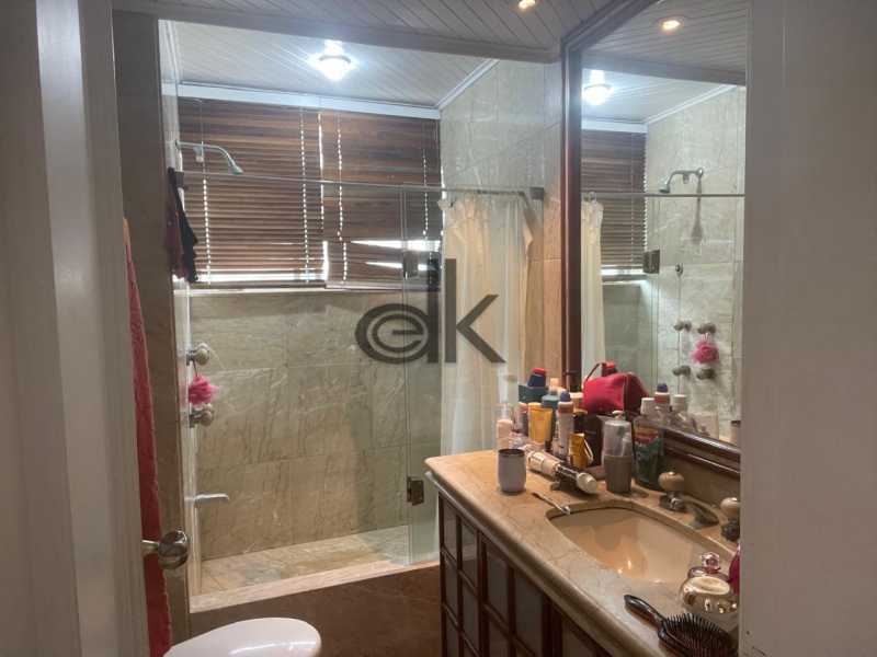 EDK VENDE - EXCELENTE 4 QTOS(1SUÍTE) COM 186M² - PRÓXIMO A PRAIA - BARRA DA TIJUCA - RJ