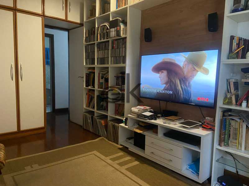 Ótima localização - EDK VENDE - APARTAMENTO 3 QUARTOS (1 SUÍTE) + DEPENDÊNCIA REVERTIDA - JARDIM OCEÂNICO - BARRA DA TIJUCA - RJ - 1021
