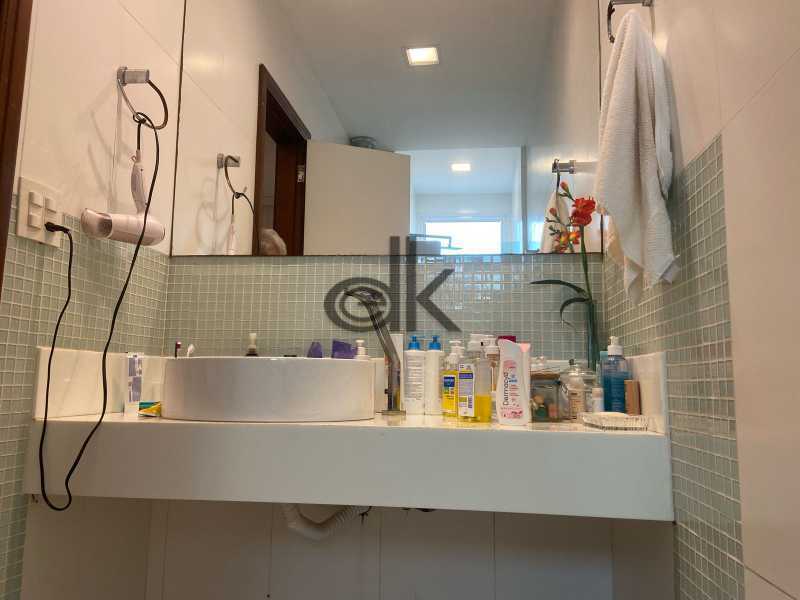 Ótima localização - EDK VENDE - APARTAMENTO 3 QUARTOS (1 SUÍTE) + DEPENDÊNCIA REVERTIDA - JARDIM OCEÂNICO - BARRA DA TIJUCA - RJ - 1021