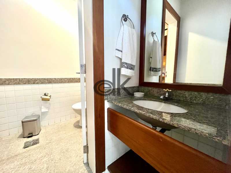 EDK VENDE MARAVILHOSA COBERTURA DUPLEX - JARDIM OCEÂNICO - BARRA DA TIJUCA - RJ