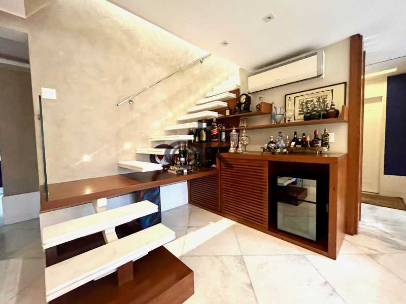 EDK VENDE LINDÍSSIMA COB. NO VARANDAS DO ATLÂNTICO - BARRA DA TIJUCA - RJ