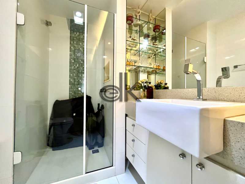 EDK VENDE LINDÍSSIMA COB. NO VARANDAS DO ATLÂNTICO - BARRA DA TIJUCA - RJ
