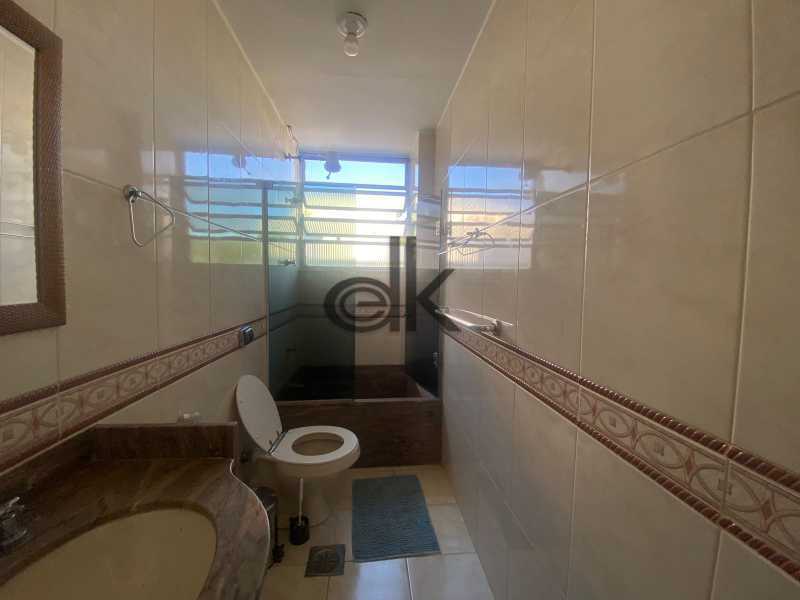 Ótima localização - EDK VENDE - JARDIM OCEÂNICO - COBERTURA LINEAR 4 QUARTOS (1SUÍTE) - BARRA DA TIJUCA - RJ - 1046