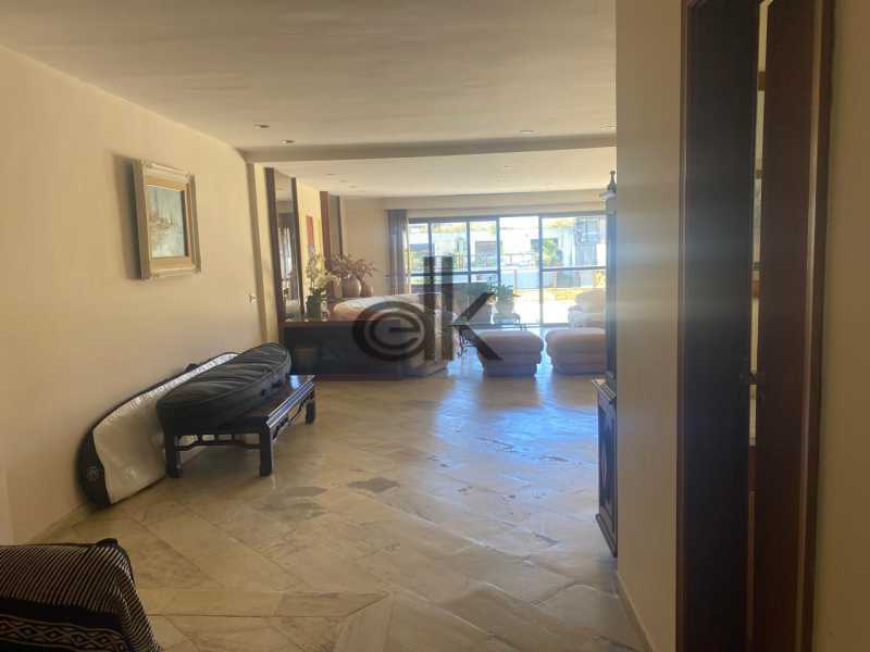 EDK VENDE - COBERTURA DUPLEX - 4 QUARTOS (1SUÍTE) + DEPENDÊNCIA - JARDIM OCEÂNICO - BARRA DA TIJUCA -RJ