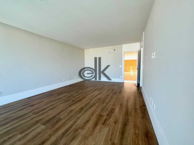 EDK VENDE - MARAVILHOSA CASA - CONDOMÍNIO MALIBÚ COM SUÍTES - BARRA DA TIJUCA -RJ