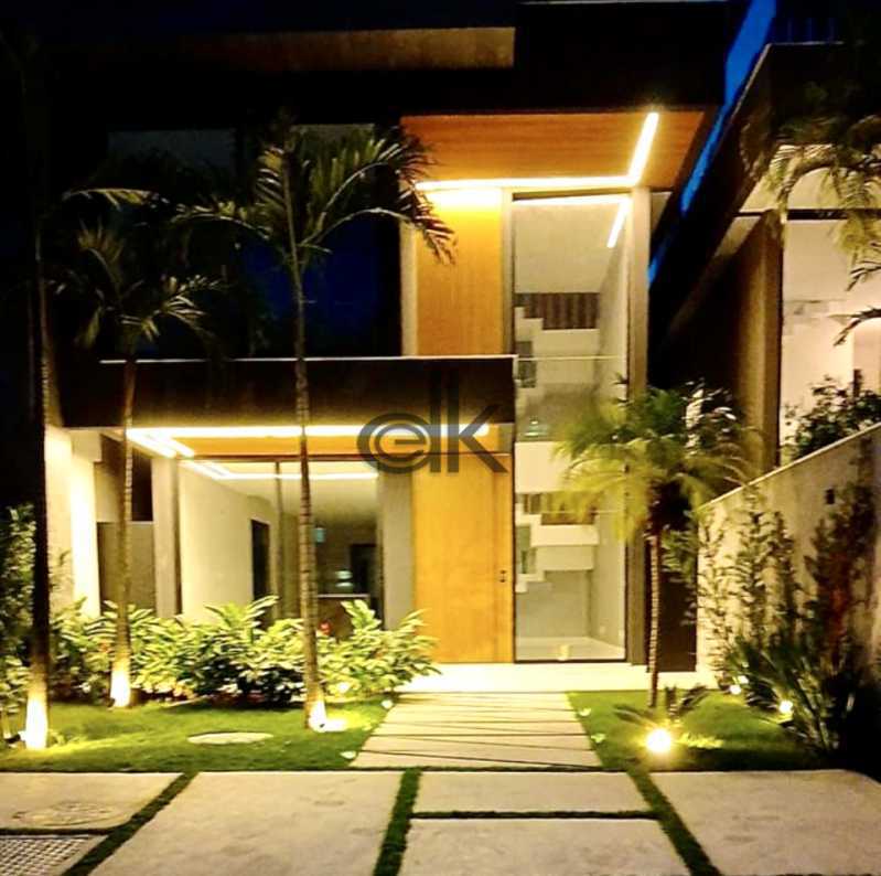 EDK VENDE - MARAVILHOSA CASA 4 SUÍTES - COND. RIO MAR - BARRA DA TIJUCA - RJ