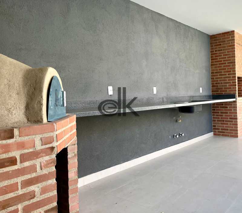 EDK VENDE - MARAVILHOSA CASA 4 SUÍTES - COND. RIO MAR - BARRA DA TIJUCA - RJ