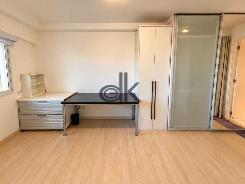 Apartamento para alugar Rua César Lattes, Barra da Tijuca, Rio de Janeiro - R$ 3.500
