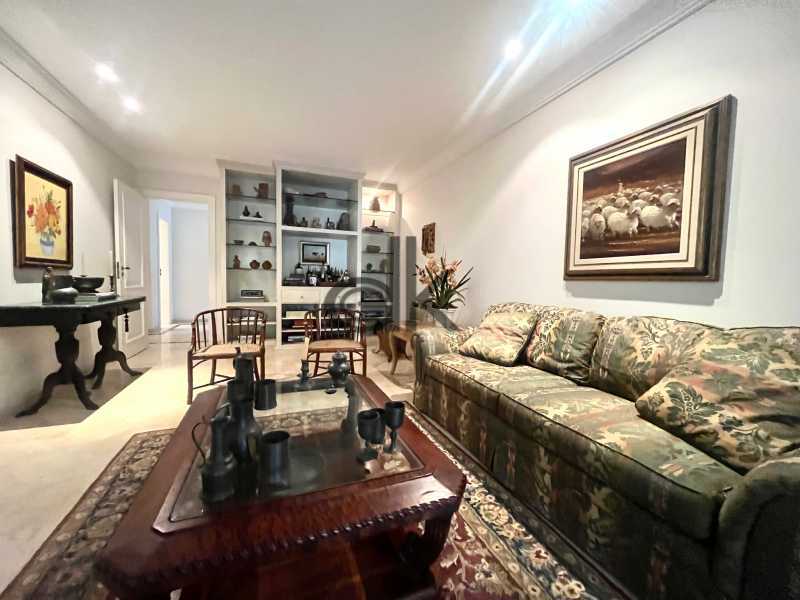 EDK VENDE LUXUOSA RESIDÊNCIA - CONDOMÍNIO FECHADO - BARRA DA TIJUCA - RJ