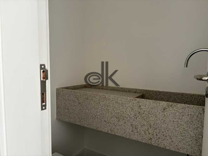 PRÓXIMA À PRAIA - EDK VENDE - COBERT. DUPLEX COM SUÍTES - JARDIM OCEÂNICO - BARRA DA TIJUCA - RJ - 1130