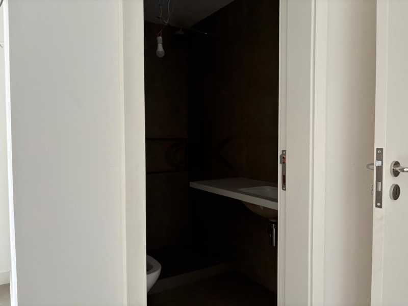 PRÓXIMA À PRAIA - EDK VENDE - COBERT. DUPLEX COM SUÍTES - JARDIM OCEÂNICO - BARRA DA TIJUCA - RJ - 1130