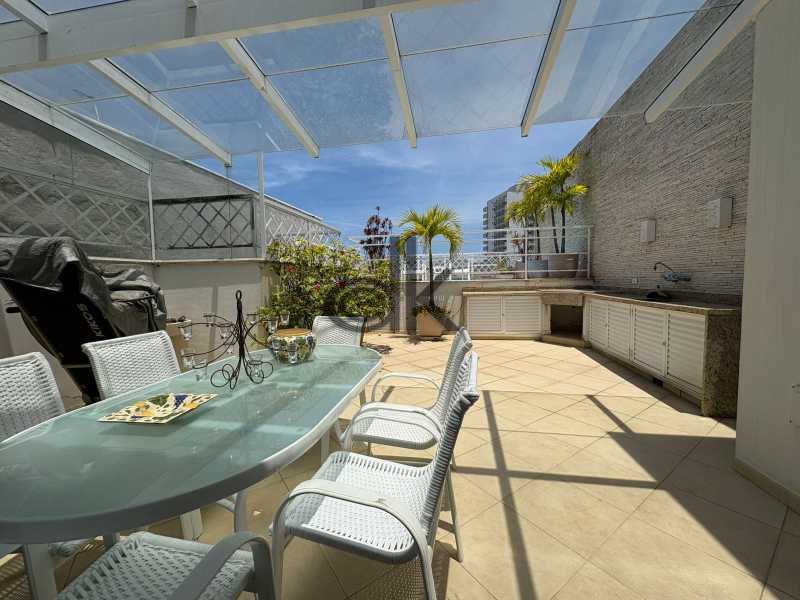PRÓXIMA À PRAIA - EDK VENDE - COBERTURA DUPLEX 4 SUÍTES - JARDIM OCEÂNICO - BARRA DA TIJUCA - RJ - 1131