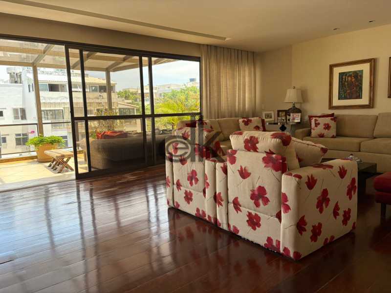 PRÓXIMA À PRAIA - EDK VENDE - COBERTURA DUPLEX 4 SUÍTES - JARDIM OCEÂNICO - BARRA DA TIJUCA - RJ - 1131