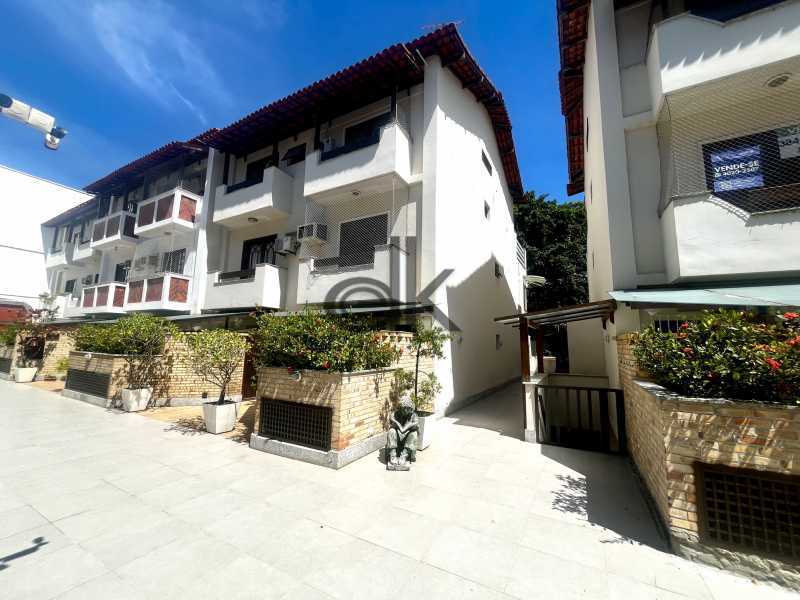 EDK VENDE - CASA TRIPLEX - JARDIM OCEÂNICO - CONDOMÍNIO FECHADO - BARRA DA TIJUCA - RJ