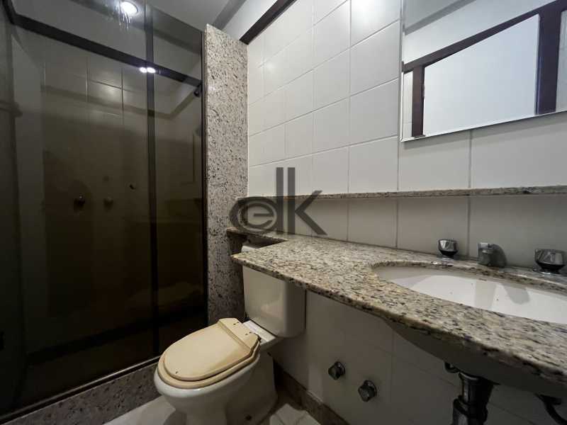 EDK VENDE - CASA TRIPLEX - JARDIM OCEÂNICO - CONDOMÍNIO FECHADO - BARRA DA TIJUCA - RJ