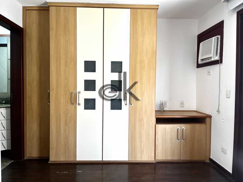EDK VENDE - CASA TRIPLEX - JARDIM OCEÂNICO - CONDOMÍNIO FECHADO - BARRA DA TIJUCA - RJ