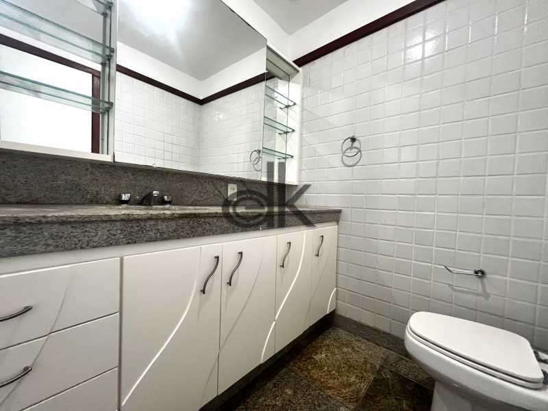 EDK VENDE - CASA TRIPLEX - JARDIM OCEÂNICO - CONDOMÍNIO FECHADO - BARRA DA TIJUCA - RJ