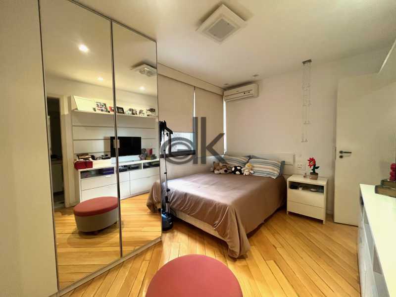 EDK VENDE - JARDIM OCEÂNICO - 4 QUARTOS (2 SUÍTES) - 3 VAGAS - 174M² - BARRA DA TIJUCA - RJ