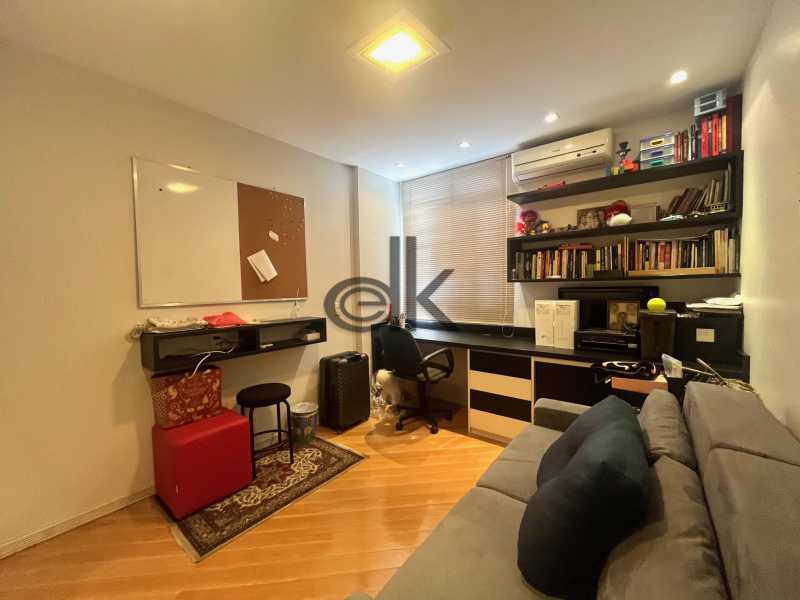 EDK VENDE - JARDIM OCEÂNICO - 4 QUARTOS (2 SUÍTES) - 3 VAGAS - 174M² - BARRA DA TIJUCA - RJ