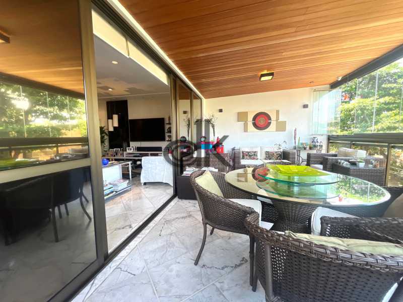 EDK VENDE - JARDIM OCEÂNICO - 4 QUARTOS (2 SUÍTES) - 3 VAGAS - 174M² - BARRA DA TIJUCA - RJ